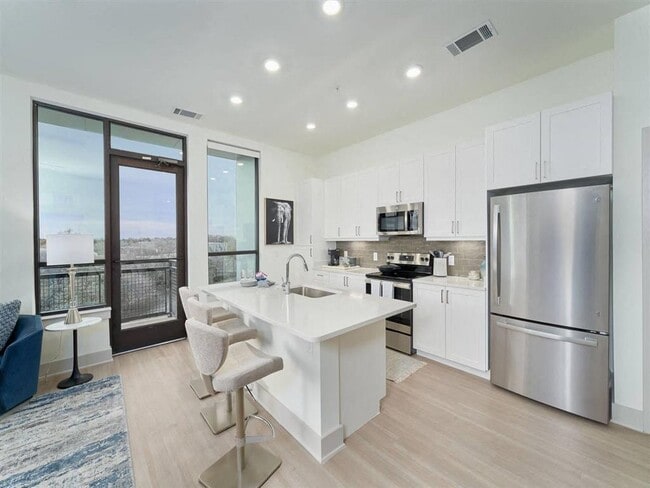 Photo - Tapestry West