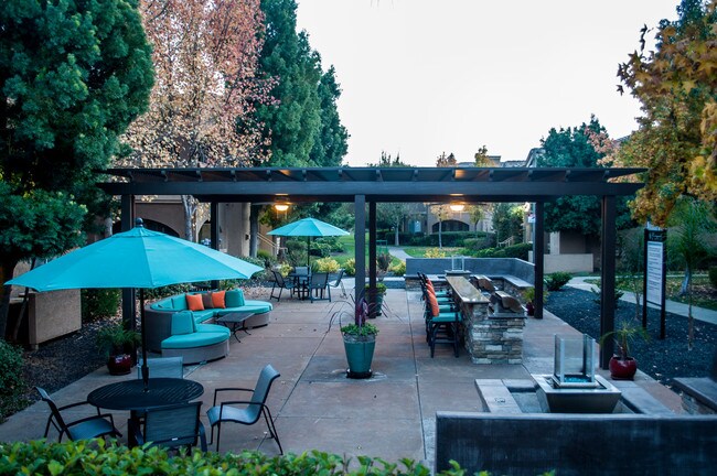 Vineyard Gate Apartments