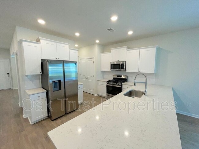 Photo - 183 Granton Edge Ln