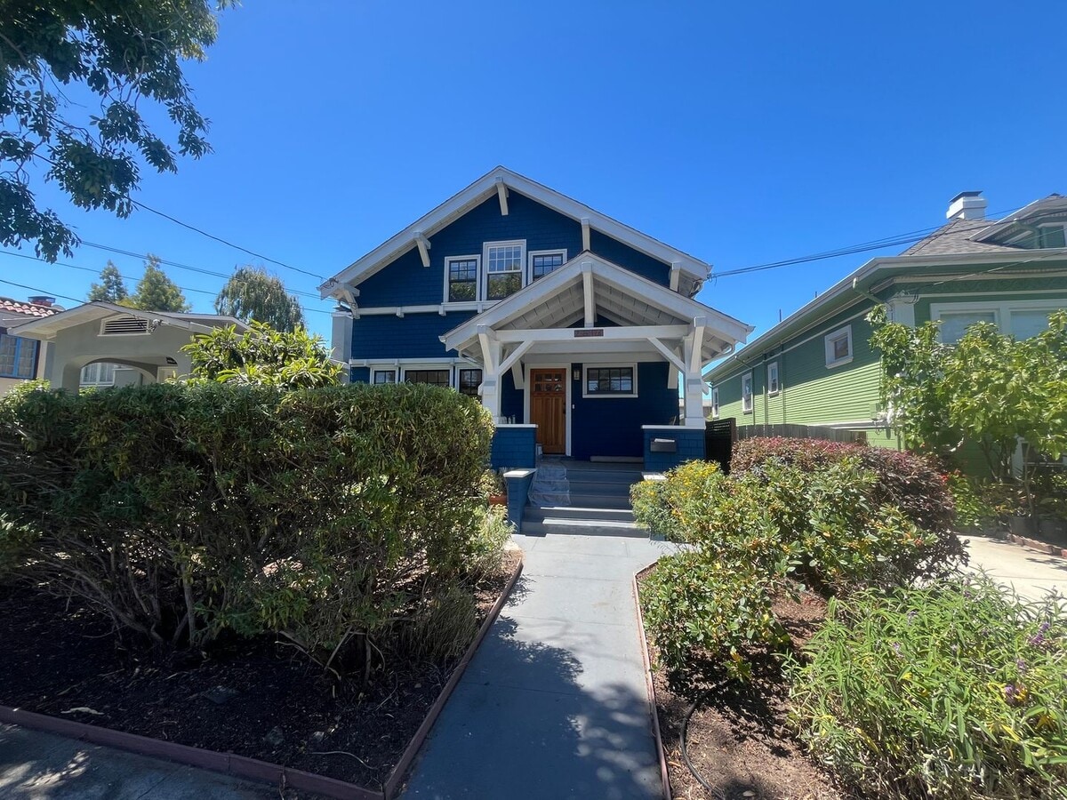 Photo - 2516 Encinal Ave