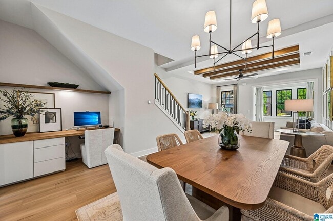 Photo - 1199 Windsor Sq