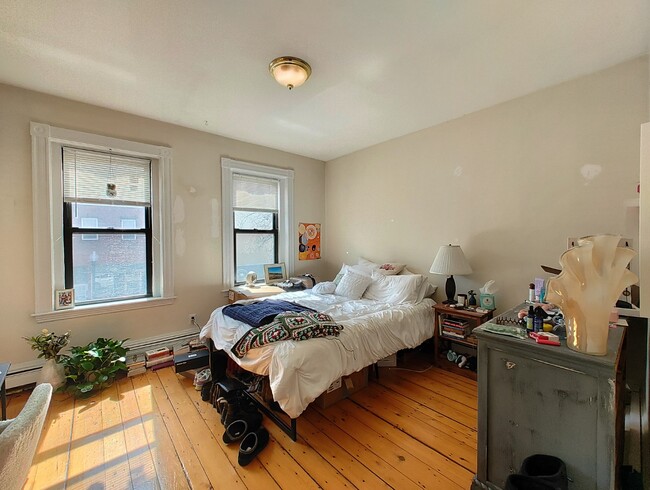 Photo - 313 Cambridge St Apartments Unit 1