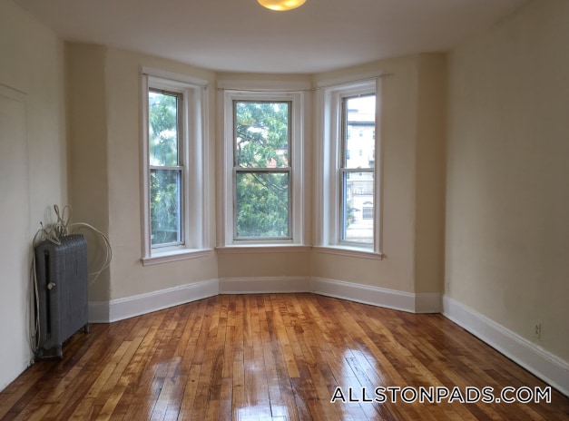 Photo - 1284 Commonwealth Ave Unidad 7