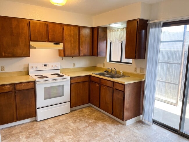 Photo - 2255 Arbutus St Unit 2255 Arbutus #32 [PRM: Henry]