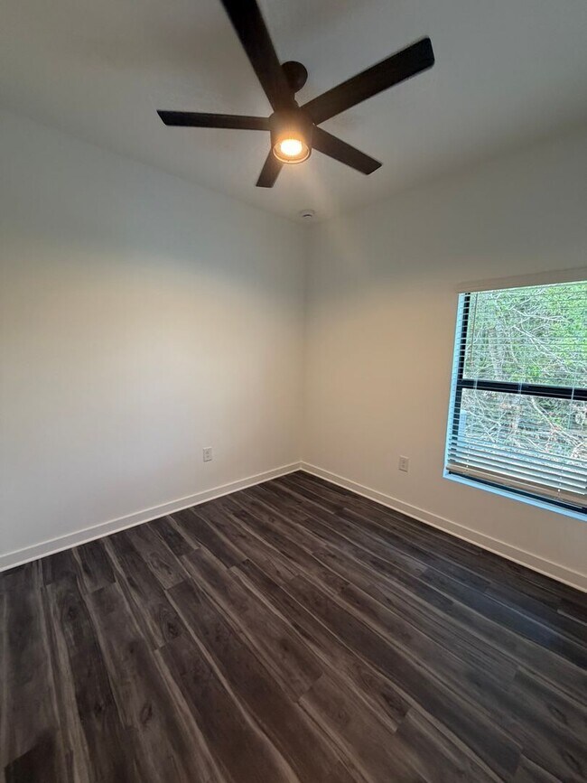 Photo - 149 Pine Ln