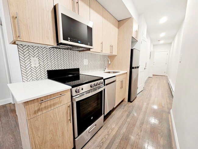 Photo - 501 Beacon St