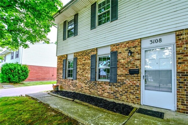 Building Photo - 3108 E Stroop Rd