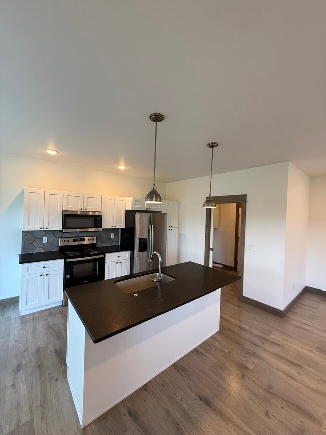 986 Cassandra Ln Unidad A