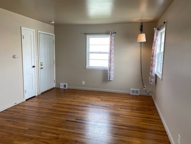 Photo - r423LBP Unit #10