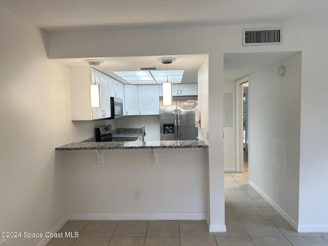 Photo - 3018 Sir Hamilton Cir Unit 6