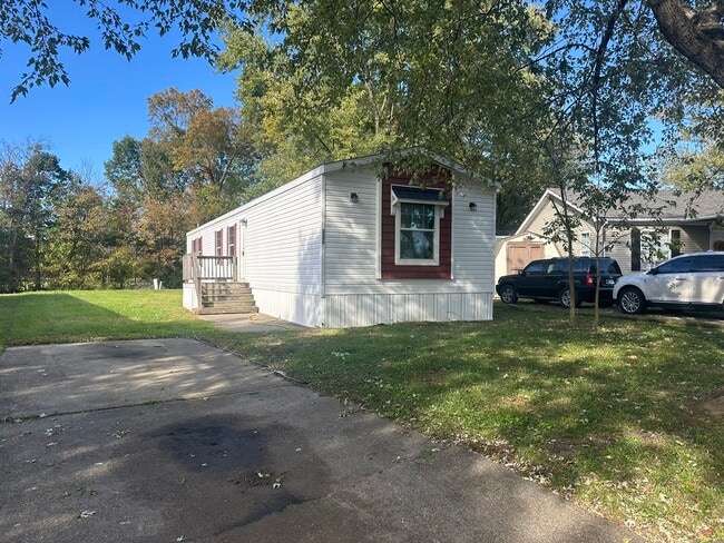 Building Photo - 2299 Wellington Green Dr