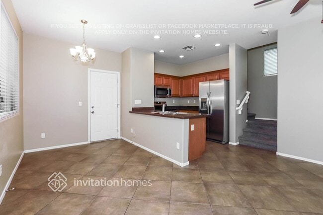 Photo - 451 S Hawes Rd