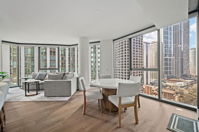 Photo - 211 N Harbor Dr