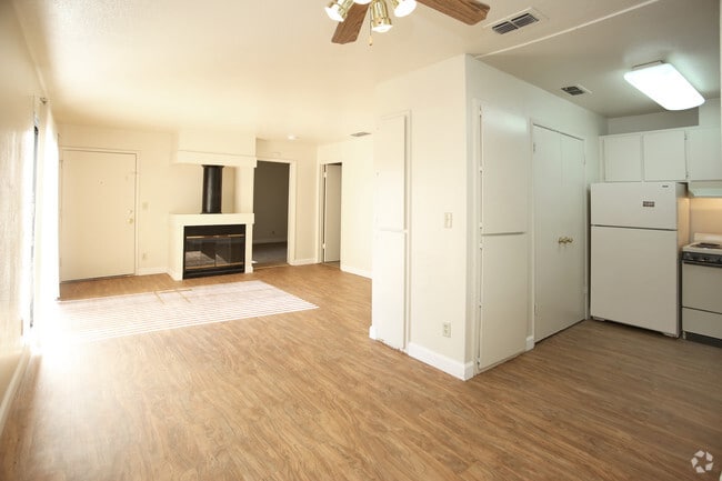 2 Bedroom, 1 Bath