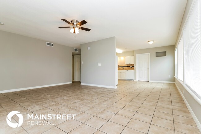 Photo - 1450 Mandel Rd