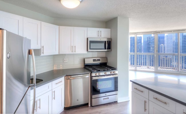 Building Photo - 535 N State St