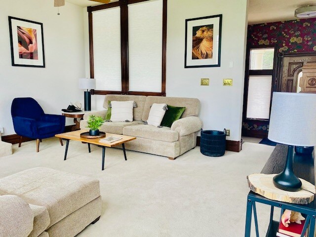 Photo - 1261 Galaxy Dr Unit B