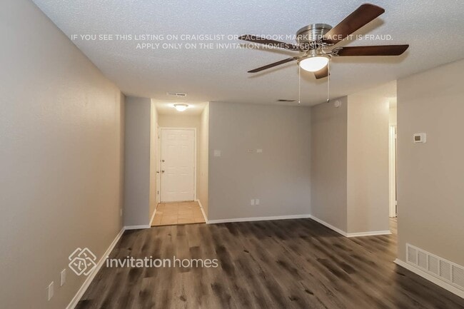 Photo - 2208 Winchester Dr
