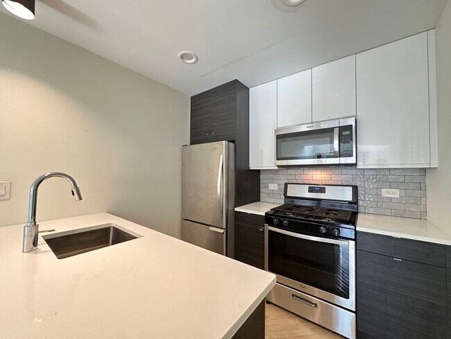 Photo - 947 W Grace St Unidad 202C