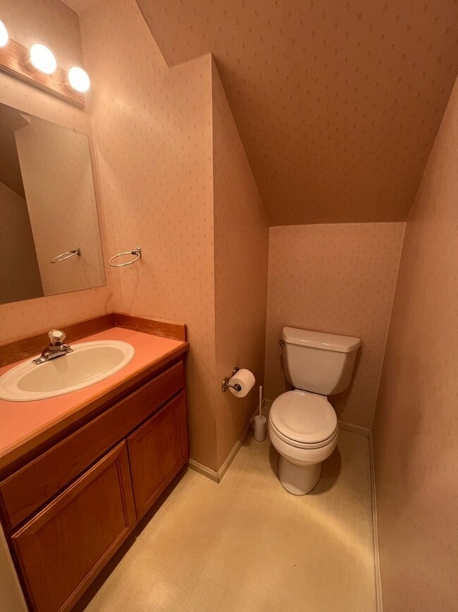 Photo - 2-bedroom 1-bathroom duplex in Thurston