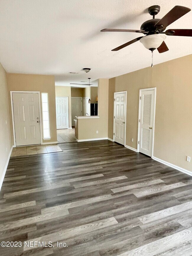 Photo - 549 Scrub Jay Dr