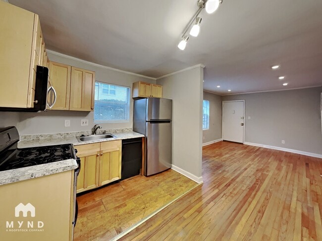 Photo - 812 Piedmont Ave NE