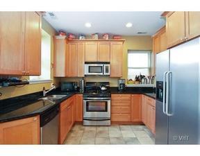 Photo - MUST SEE! BEAUTIFUL, 2 BED/2 BATH3rd FL LAUNDRY, GATED PARKING, FIREPLACE, LOCATED E. GARFIELD PARK!