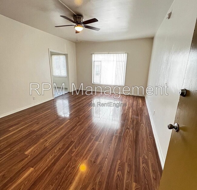 Building Photo - 615 Normandie Ave Unit 47