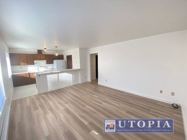 Photo - 136 Market St Unit B