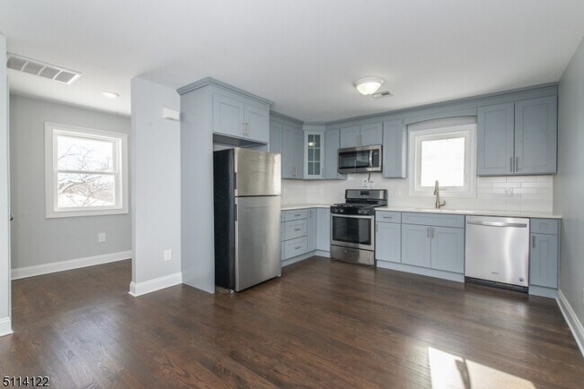 Photo - 14 Lincoln Terrace Unit 3