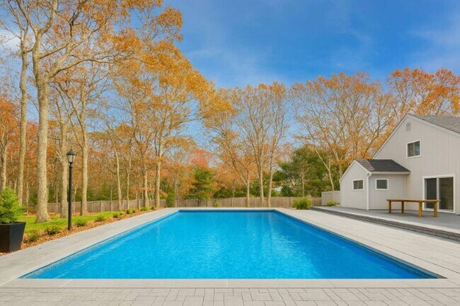 Photo - 43 Wooded Oak Ln