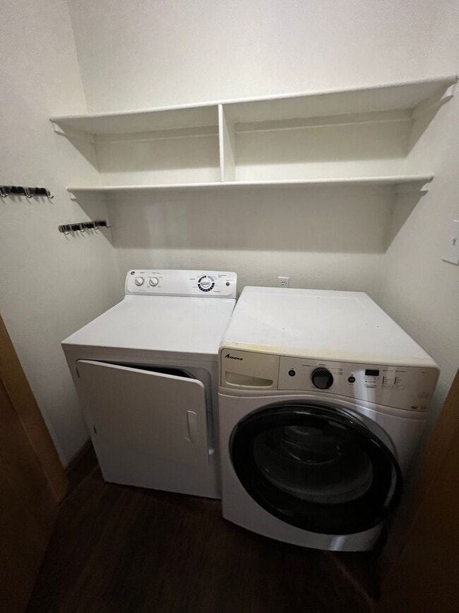 Photo - 1409 Poplar St Unidad A