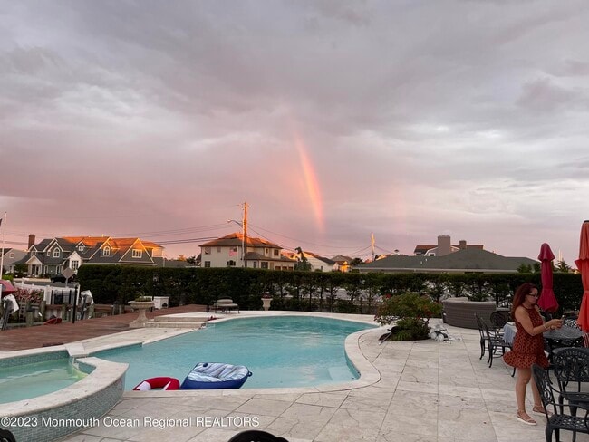 Photo - 220 Pointe Dr