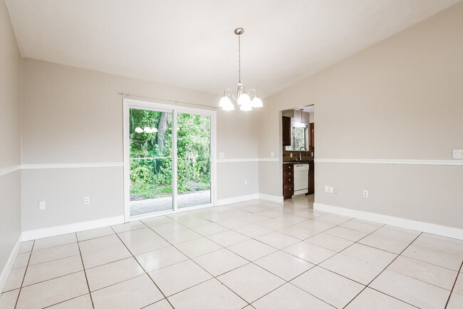 Photo - 1819 E Glancy Dr