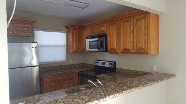 Photo - 1740 Windorah Way Unit H