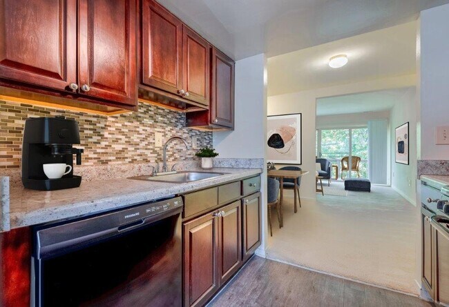 Briarwood Apartments and Townhomes