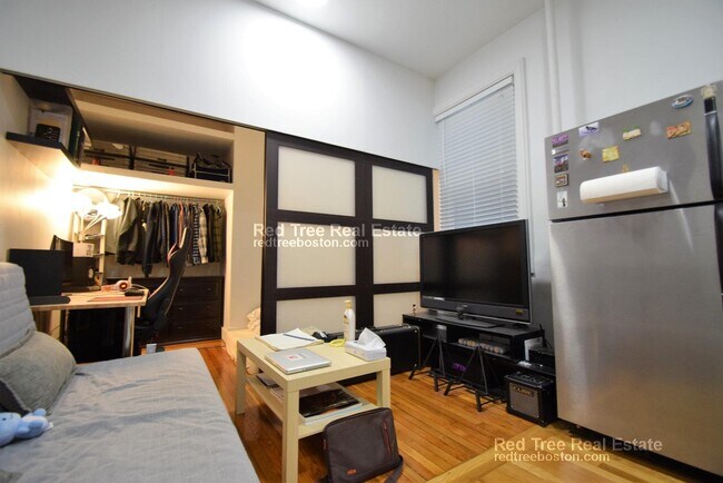 Photo - 60 Charlesgate E Unit 3