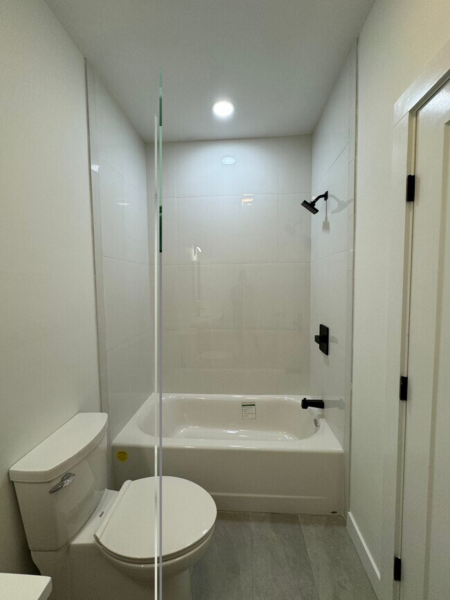 Photo - 43 Withington St Unit 4