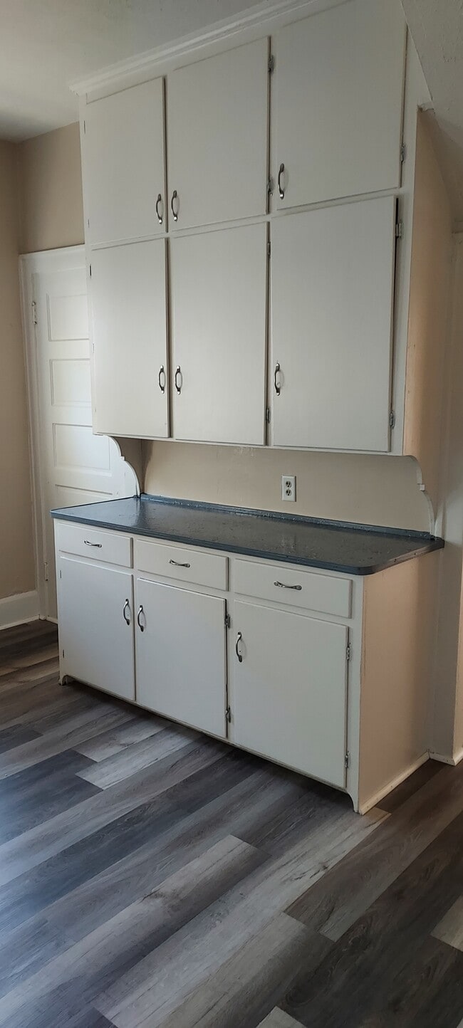 Photo - 1535 West St