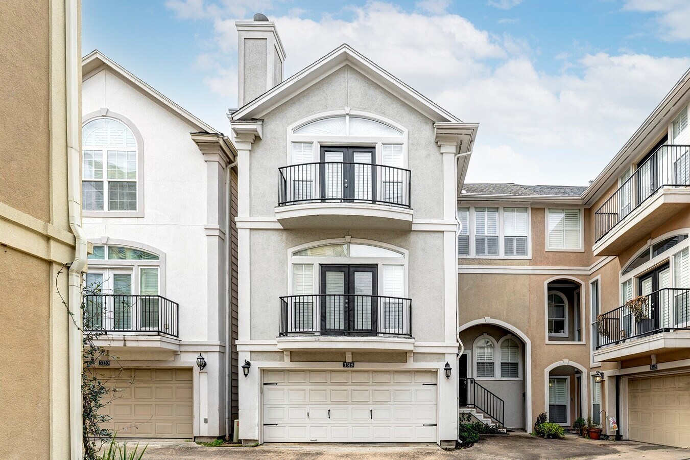 Photo - 3318 W Dallas St