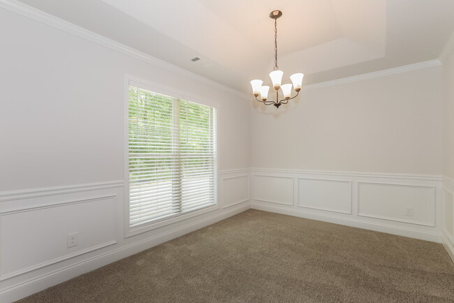 Photo - 128 Heartland Cir