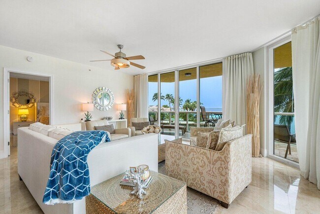Photo - 2650 Lake Shore Dr Unit 206