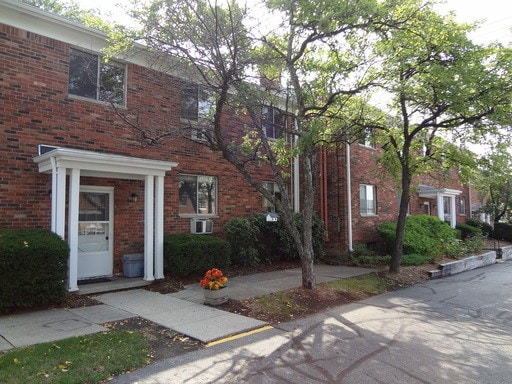 Coolidge Arms - Coolidge Arms