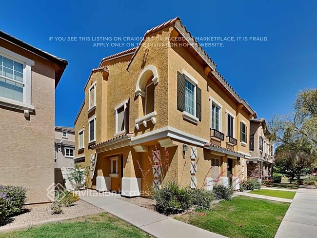 Building Photo - 4084 E Windsor Dr