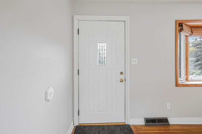 Photo - 1062 Oberlin Dr