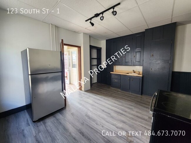 Photo - 123 South St Unit 1