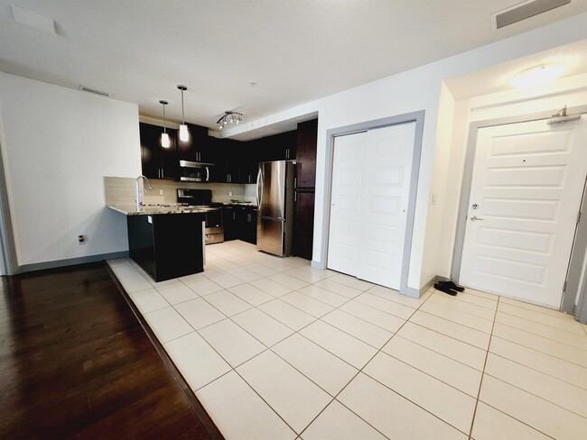 Photo - 5151 Windermere Blvd