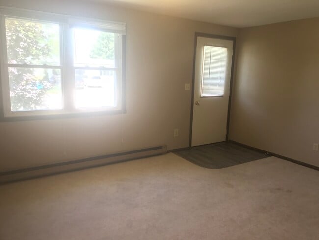 Building Photo - 1316 Sheri Ct Unit A Rental