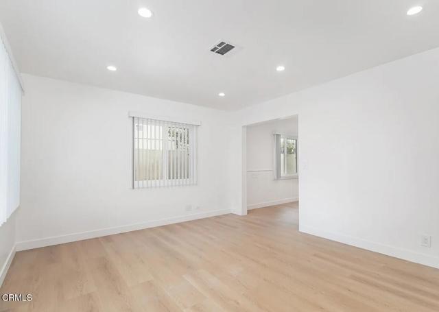 Photo - 268 E Providencia Ave Unidad E