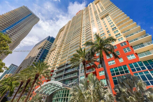 Building Photo - 1155 Brickell Bay Dr Unit 1210